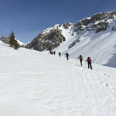 Alpes : La vallée de Névache en raquettes