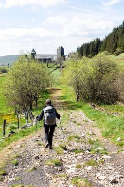 Compostelle Grand Confort : La Grange des Enfants - Conques