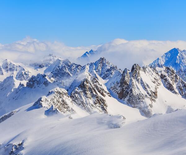 Alpes : Le tour du Queyras en hiver en raquettes