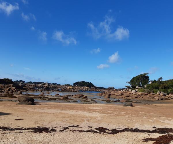 Bretagne : La côte de Granit Rose, de la Pointe du Château à Lannion