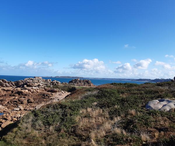 Bretagne : La côte de Granit Rose, de la Pointe du Château à Lannion