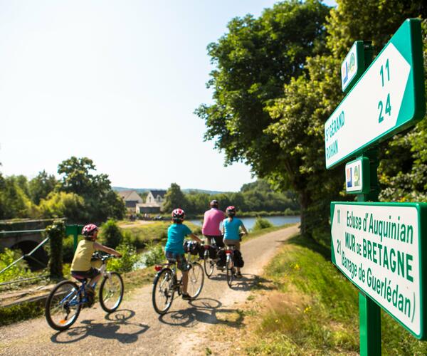 Canal de Nantes à Brest à vélo : De Redon à Châteaulin