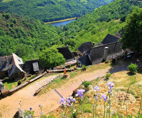 Aveyron : Randonnée et bien-être à Cransac-les-Thermes