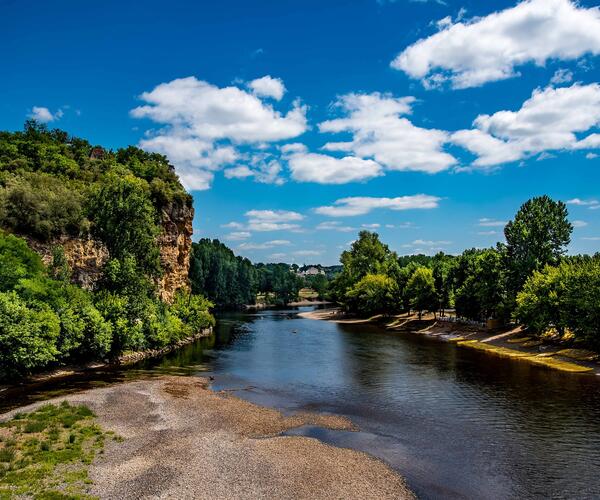 Périgord : Au fil de la Dordogne sur les pas d&#039;Harrison Barker