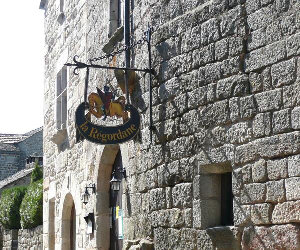 Le chemin de Régordane : de Langogne à Alès