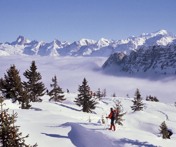 Alpes : La traversée des Aravis en raquettes