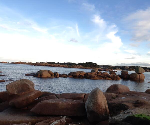 Bretagne : La côte de Granit Rose, de la Pointe du Château à Lannion