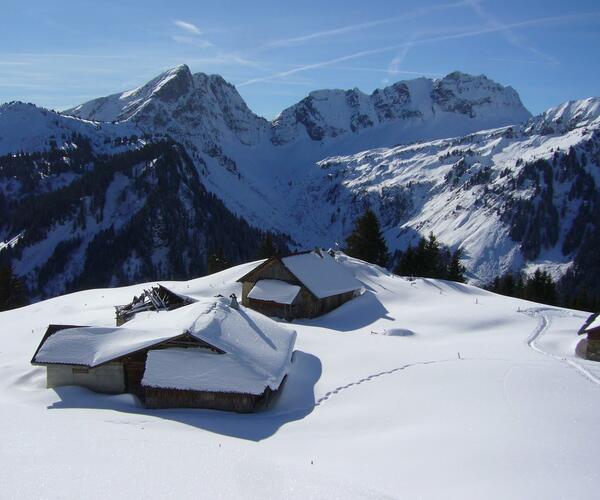 Alpes : Raquettes et bien-être au pays du Léman