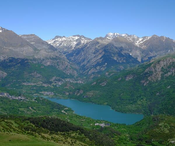 Pyrénées : Randonnée et balnéo à Néouvielle Gavarnie en accompagnée