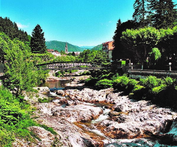 Ardèche : Randonnée et bien-être à Vals les Bains en hôtel 2 ou 3***