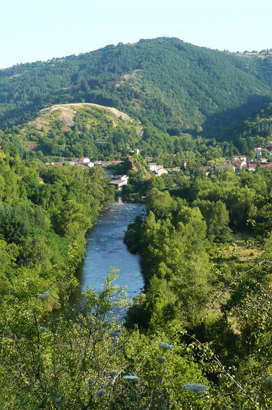 Auvergne du Sud : Gastronomie et Randonnée